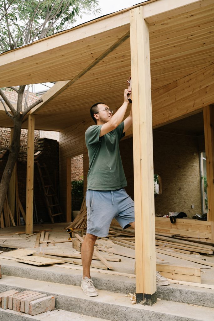 About eeac1068d08e7f4b48782cbb256604ea